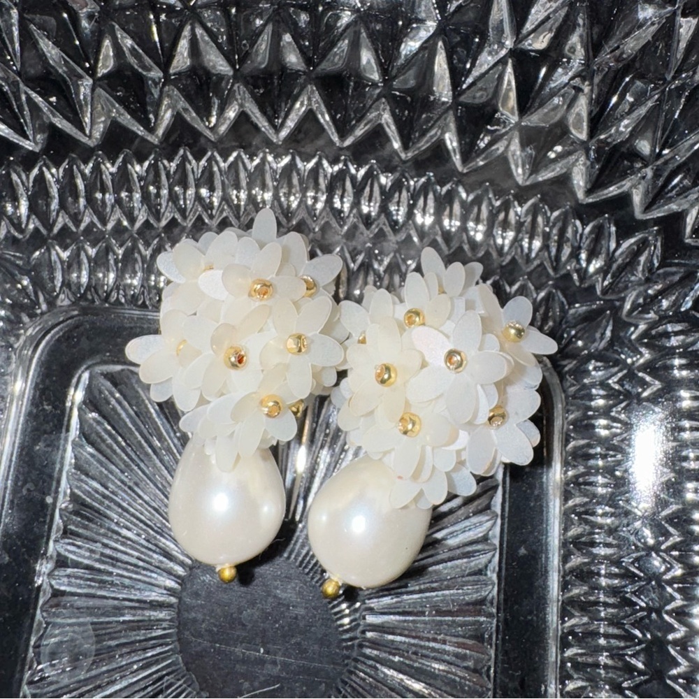 Made By Maddie Pearl Drop Earrings​ - Picture 2 of 4